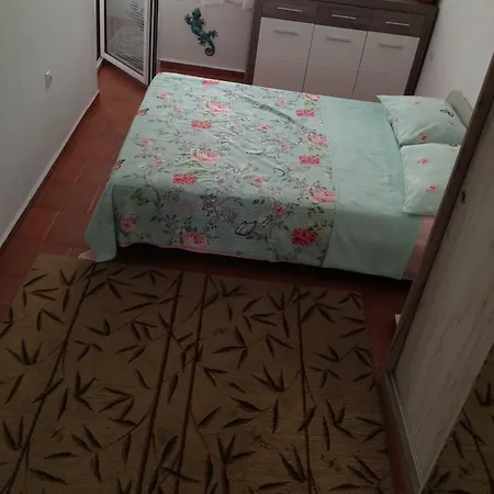 Sinchets Apartment